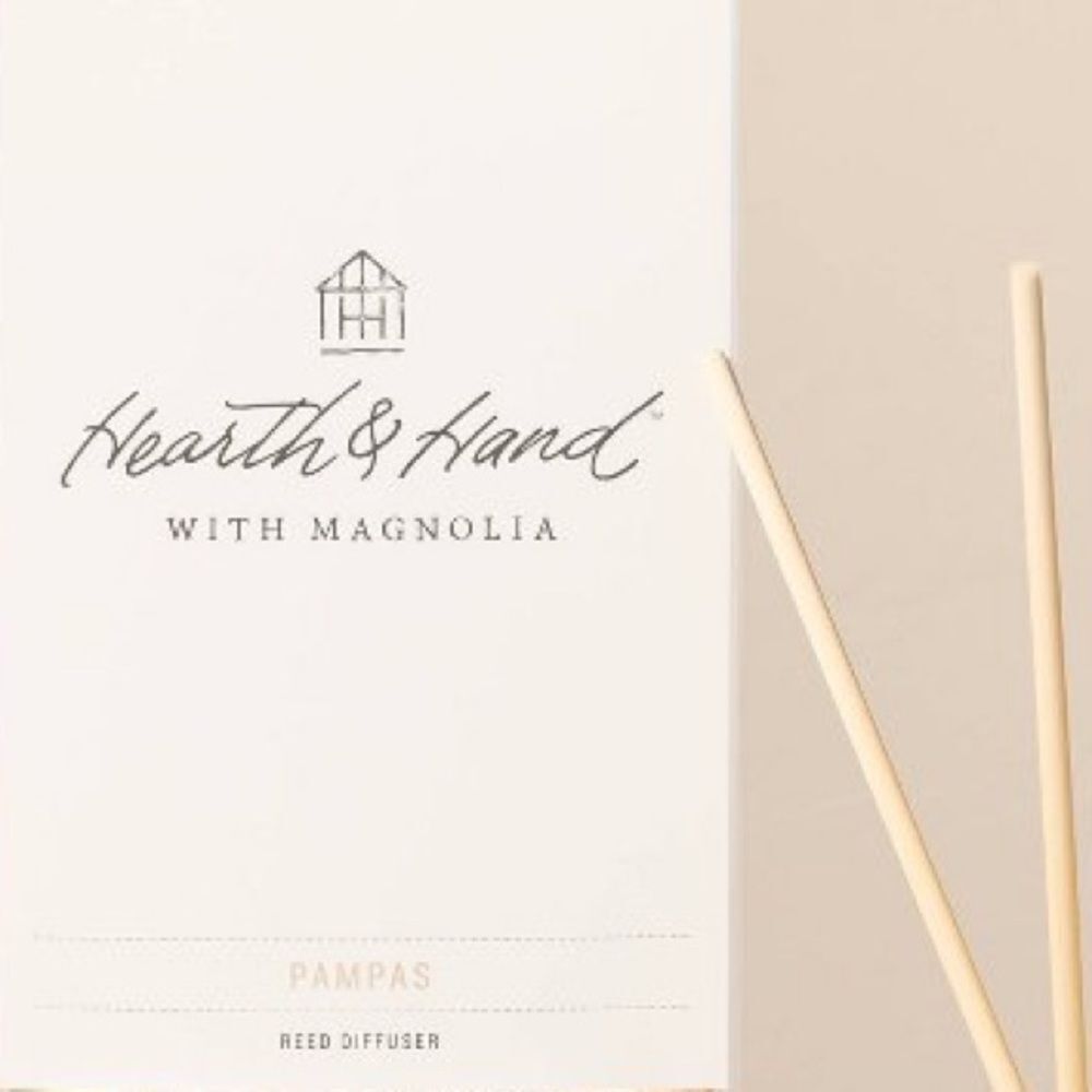 Hearth & Hand Pampas Glass Ribbed Amber Reed Diffuser - Picture 6 of 7